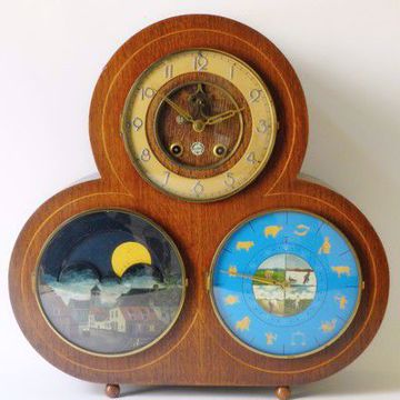 Picture of WOODEN TABLE CLOCK