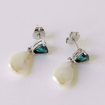 Picture of WHITE GOLDEN EARRINGS