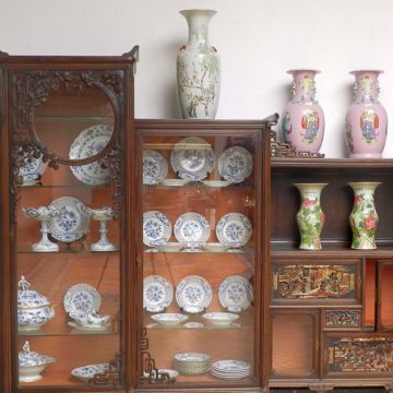 Picture of DISPLAY CABINET