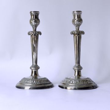 Picture of PAIR OF CANDLEHOLDERS