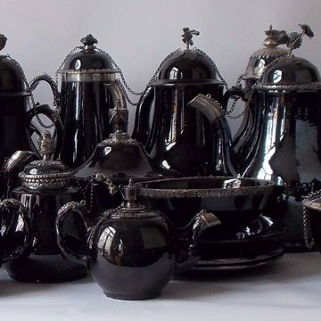 Picture of LARGE COLLECTION OF COFFEE AND TEAPOTS