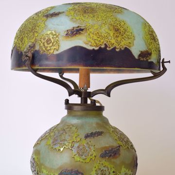Picture of MUSHROOM-SHAPED LAMP