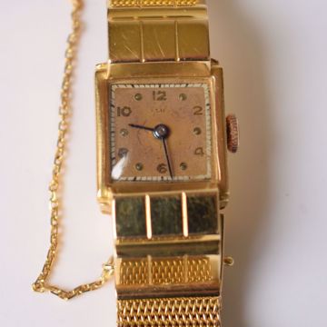 Picture of GOLDEN WATCH