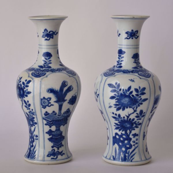 Picture of PAIR OF VASES