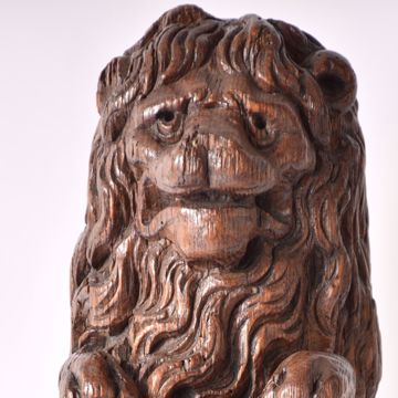 Picture of LION WITH COAT OF ARMS