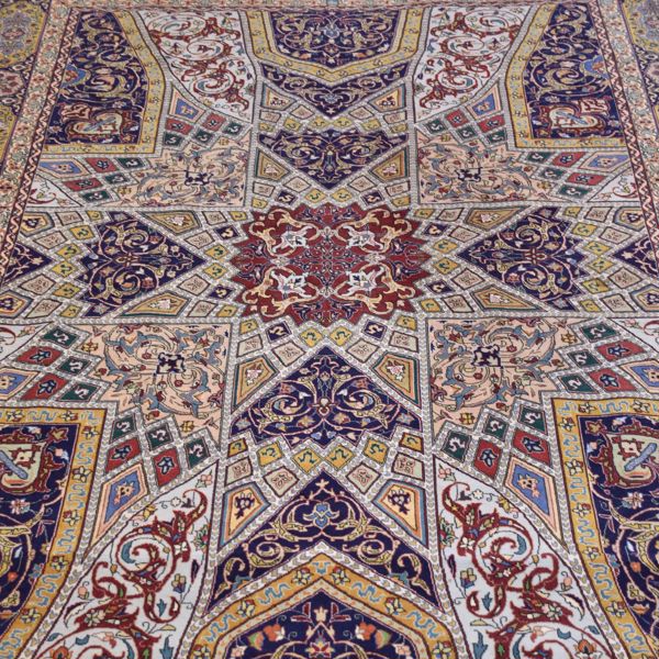 Picture of IRANIAN CARPET