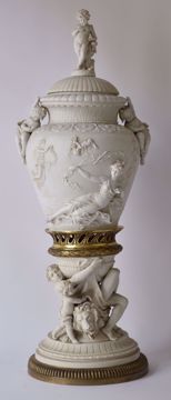 Picture of LIDDED VASE