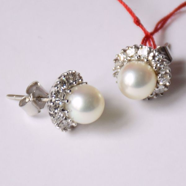 Image sur PAIRE DE BOUCLES D'OREILLES EN OR