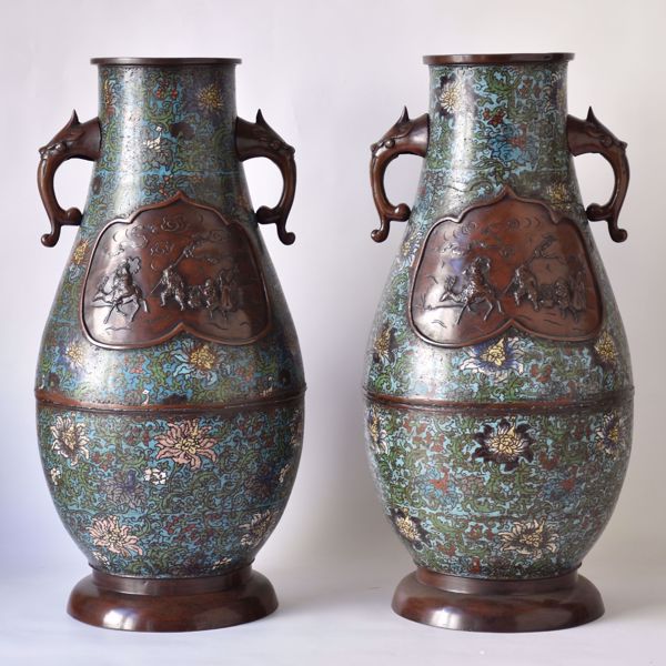 Picture of PAIR OF VASES