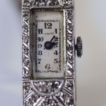 Picture of WHITE GOLDEN WATCH