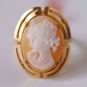 Afbeeldingen van GOUDEN RING