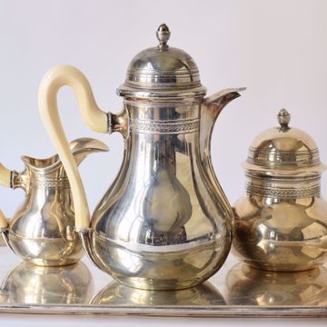 Picture of COFFEE, MILK AND SUGAR POT ON SERVING TRAY
