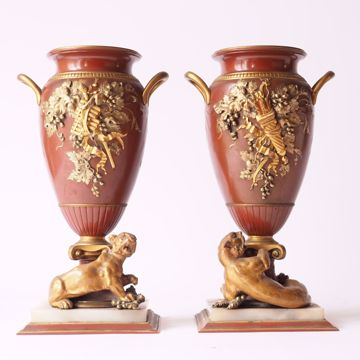 Image de PAIRE DE VASES EN FORME D'URNE