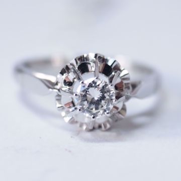 Picture of WHITE GOLD SOLITAIRE