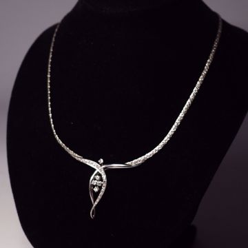 Picture of WHITE GOLD NECKLACE