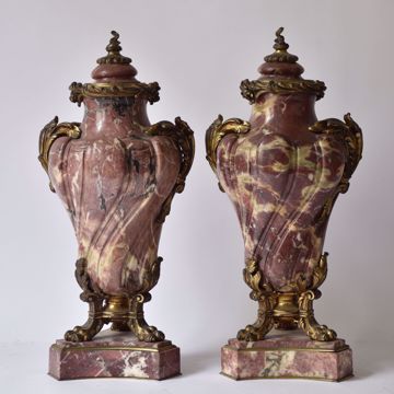 Image de PAIRE DE VASES À COUVERCLE