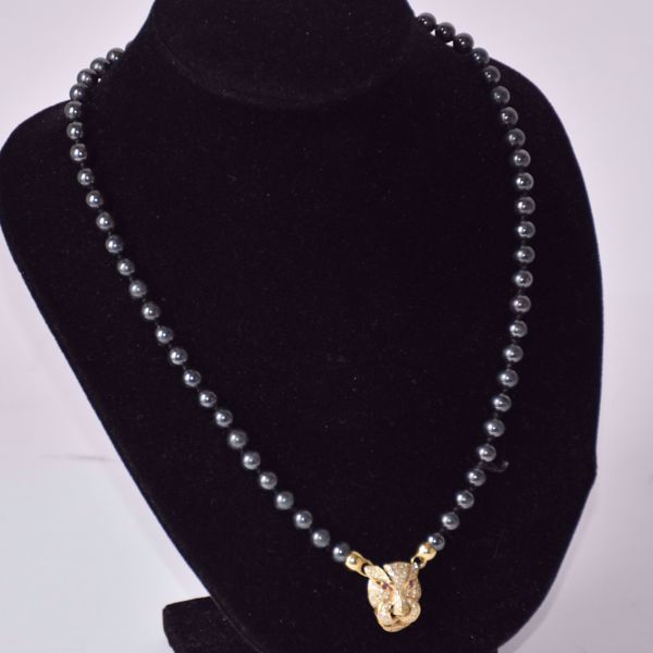 Image sur COLLIER DE PERLES NOIRES