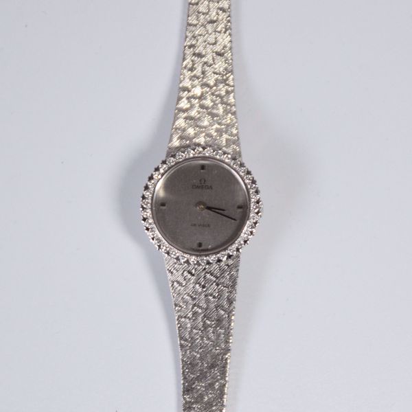 Picture of WHITE GOLD WATCH