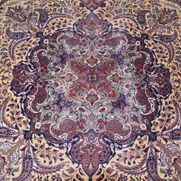 Afbeeldingen van TABRIZ TAPIJT