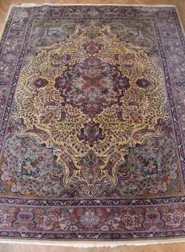 Afbeeldingen van TABRIZ TAPIJT