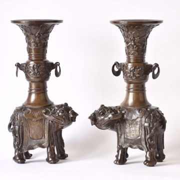 Picture of PAIR OF VASES