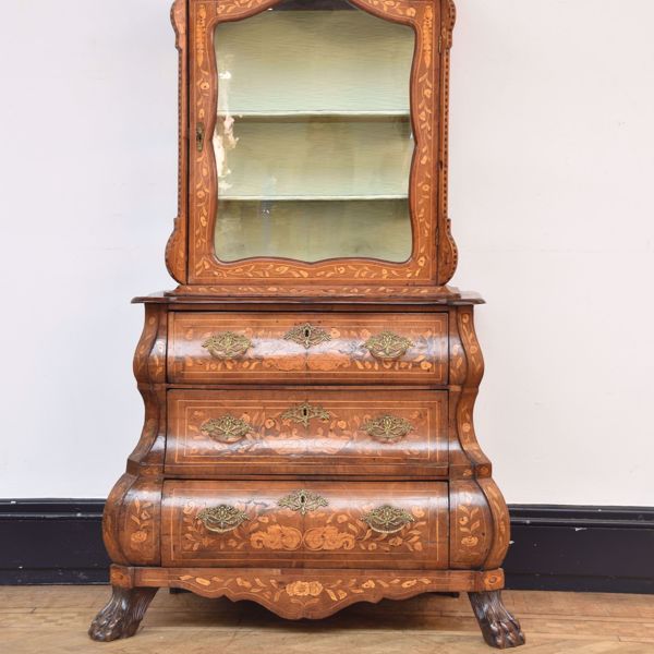 Picture of TWO-PART DISPLAY CABINET