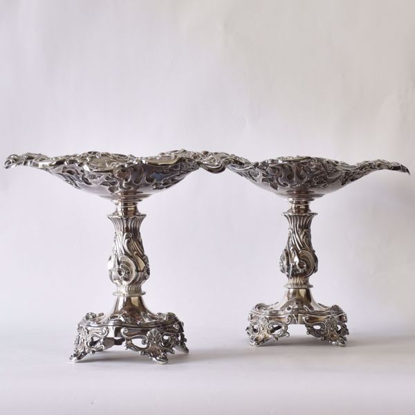 Picture of PAIR OF SCALES