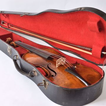 Picture of VIOLIN BY CLAUDE PIERRAY