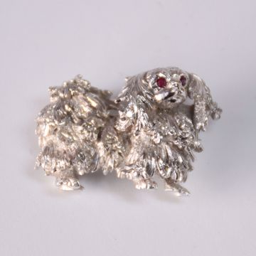 Image de BROCHE EN OR BLANC EN FORME DE CHIEN