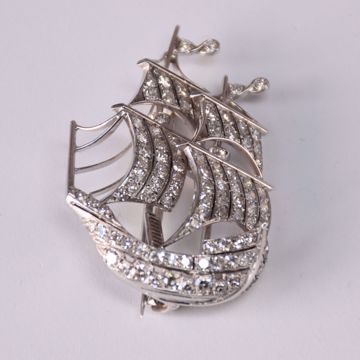 Afbeeldingen van BROCHE IN DE VORM VAN EEN ZEILSCHIP