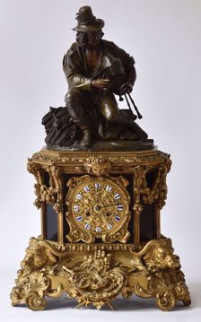 Afbeeldingen van TAFELPENDULE