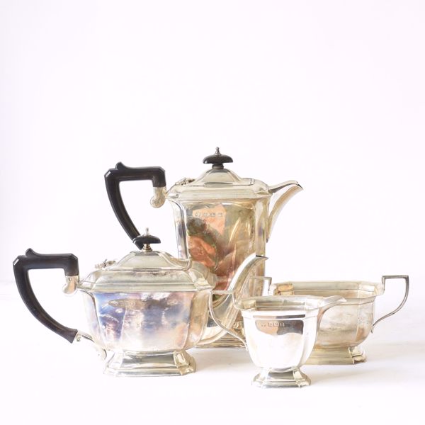 Afbeelding van ACHTKANTIG KOFFIE- EN THEESERVIES