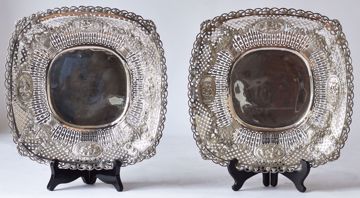 Afbeeldingen van PAAR VIERKANTE SCHALEN