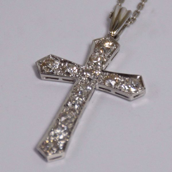 Image sur COLLIER EN OR BLANC ET PENDENTIF EN OR BLANC