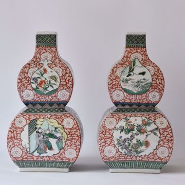 Picture of PAIR OF SQUARE GOURD-SHAPED VASES
