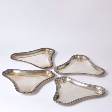 Image de QUATRE PETITES COUPES TRIANGULAIRES