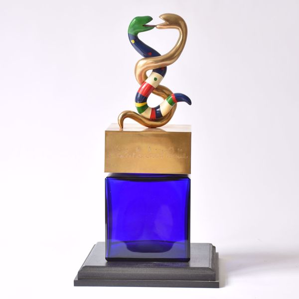 Picture of SQUARE PERFUME BOTTLE