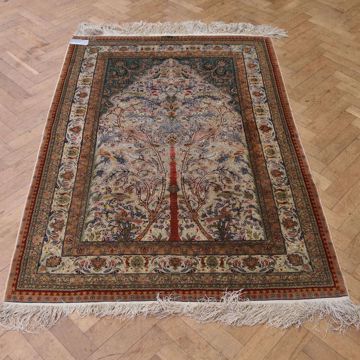 Image de TAPIS EN SOIE