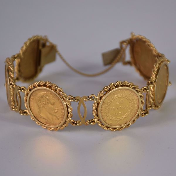 Afbeelding van ARMBAND MET 6 MUNTEN VAN GOUD