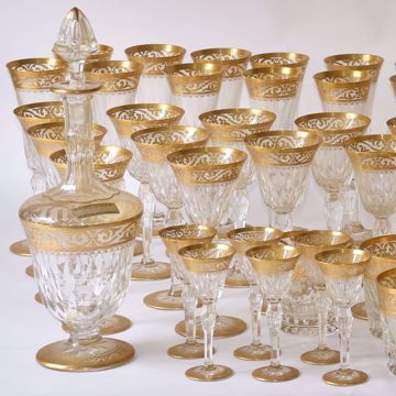 Picture of PART OF CRYSTAL TABLEWARE SET