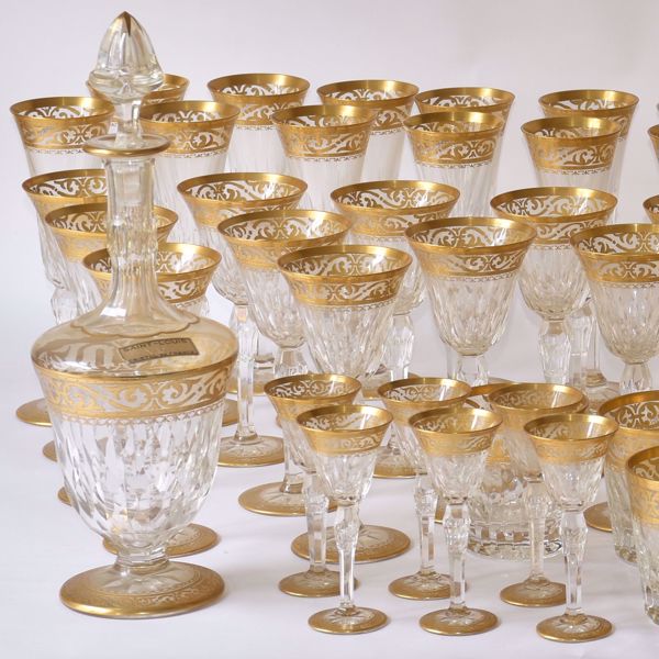 Picture of PART OF CRYSTAL TABLEWARE SET