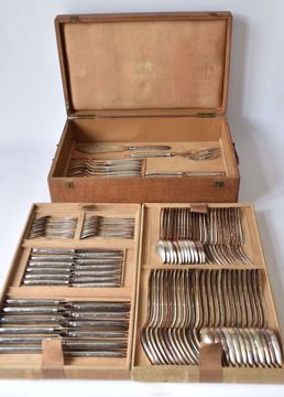 Afbeeldingen van TAFELSERVIES