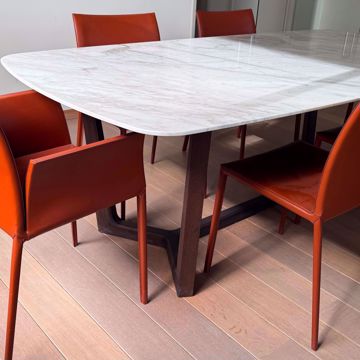 Afbeeldingen van PAAR ARMSTOELEN EN VIER STOELEN