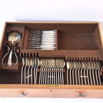 Afbeeldingen van TAFELSERVIES