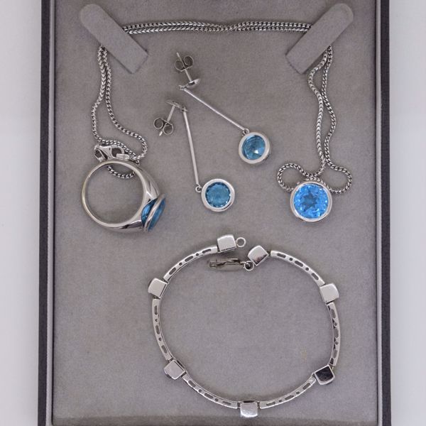 Afbeelding van WITGOUDEN SET JUWELEN